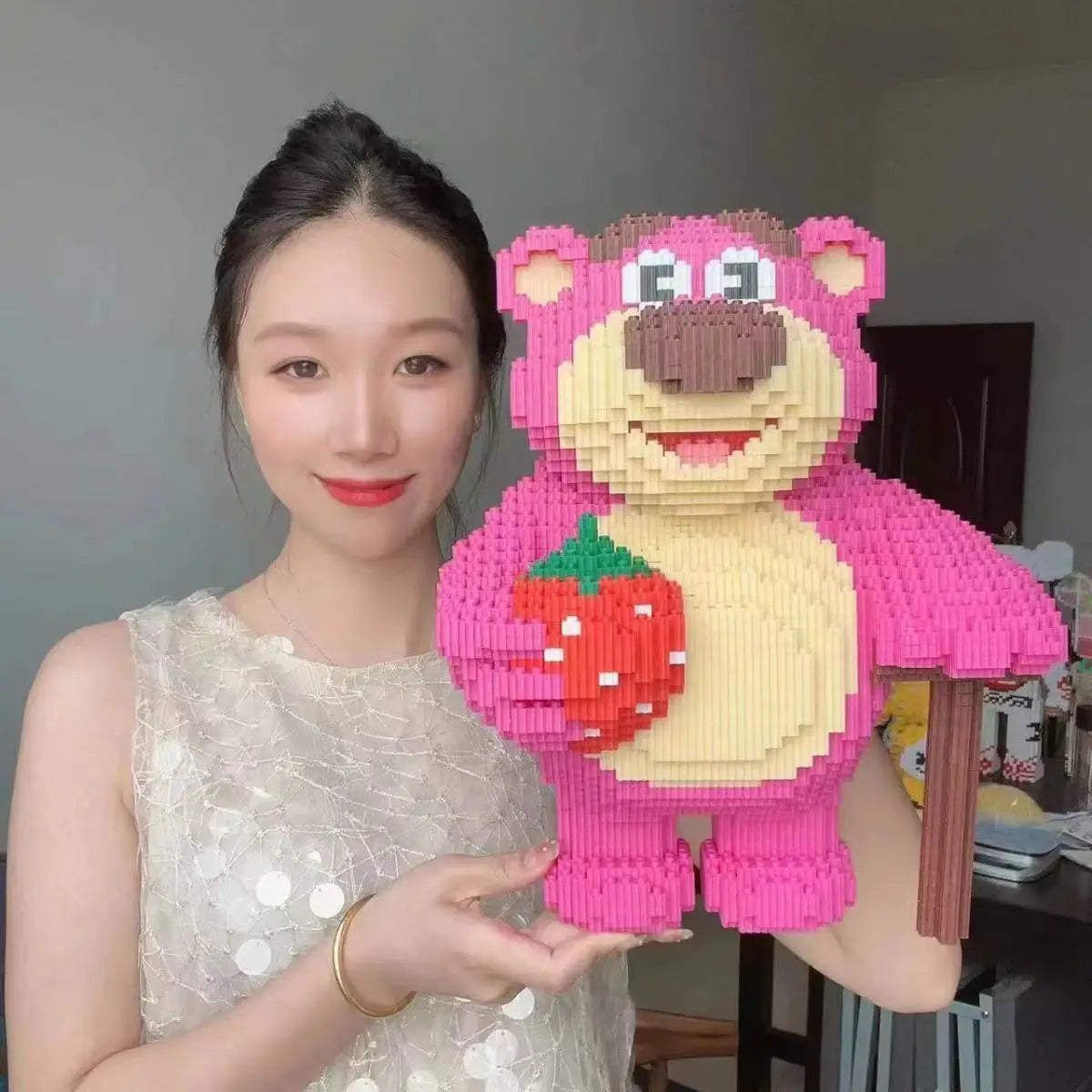 30CM Extra Large Strawberry Bear Block Assembly Toy Small Particle Lotso Girl Student Festival Gift Boy Puzzle Block
